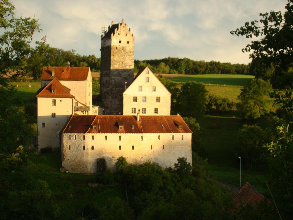 Hotel Burg Katzenstein Exterior foto