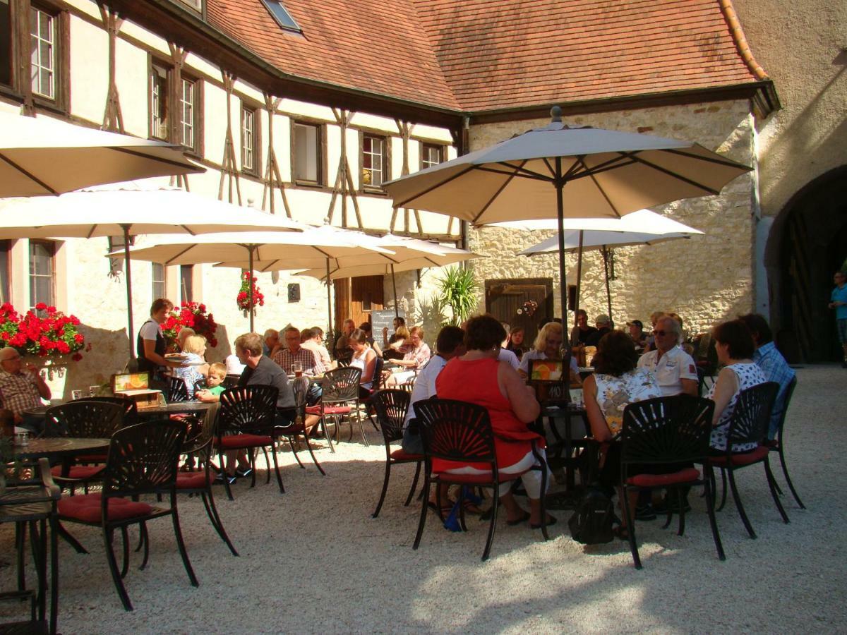 Hotel Burg Katzenstein Exterior foto